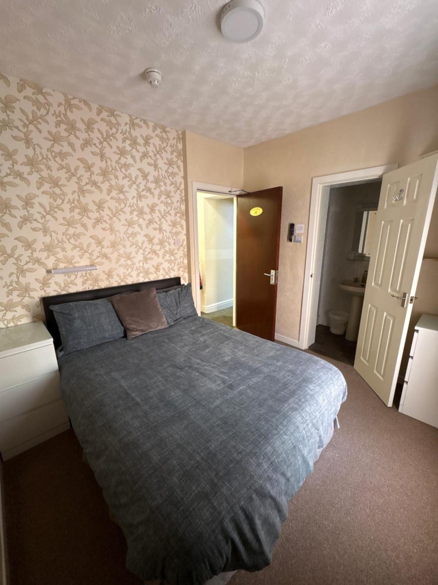 Clifton Private Hotel Blackpool Buitenkant foto